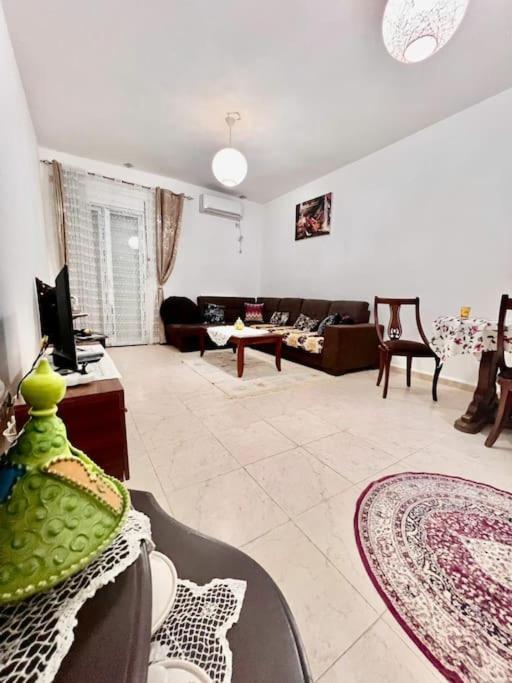 דירות Ouled Maamar Les Champs Et Les Sabots מראה חיצוני תמונה